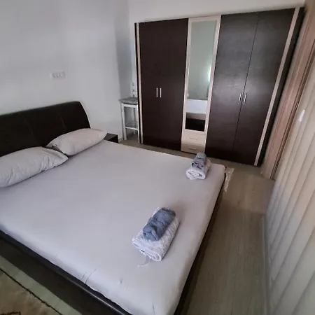 Rayand Apartment *