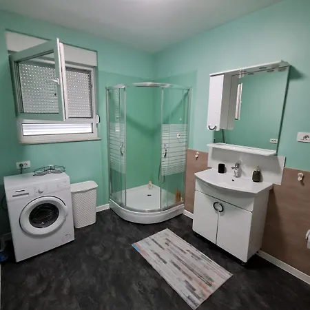 Rayand Apartment